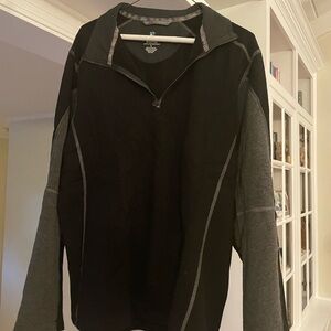 KUHL Men's Black and Gray Sweater